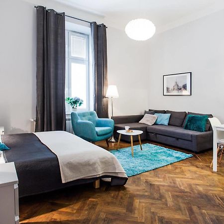 Apartwawel Wroblewskiego Krasków Exterior foto